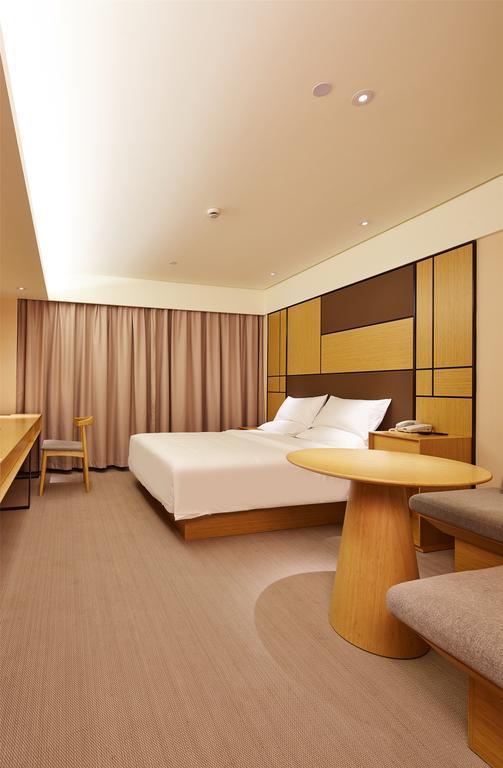 Ji Hotel Shanghai Lujiazui Екстериор снимка